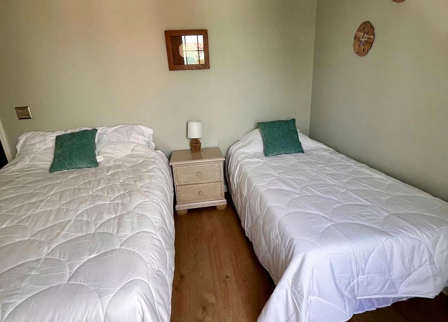 Semesterbostad Cozy Two-Bedroom Cottage-5Min Walk To Beach! Panama City Beach
